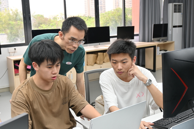 杜劍 扎根“游戲”講壇21年，廣州軟件開發(fā)的領(lǐng)航者